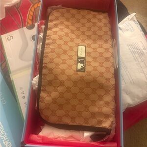 100% Authentic Gucci GG Canvas MLB GG Canvas Slippers Pouch